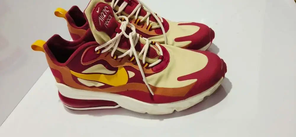 Nike Air Max 270 React Noble Red/Dark Sulfur (AO4971-601)